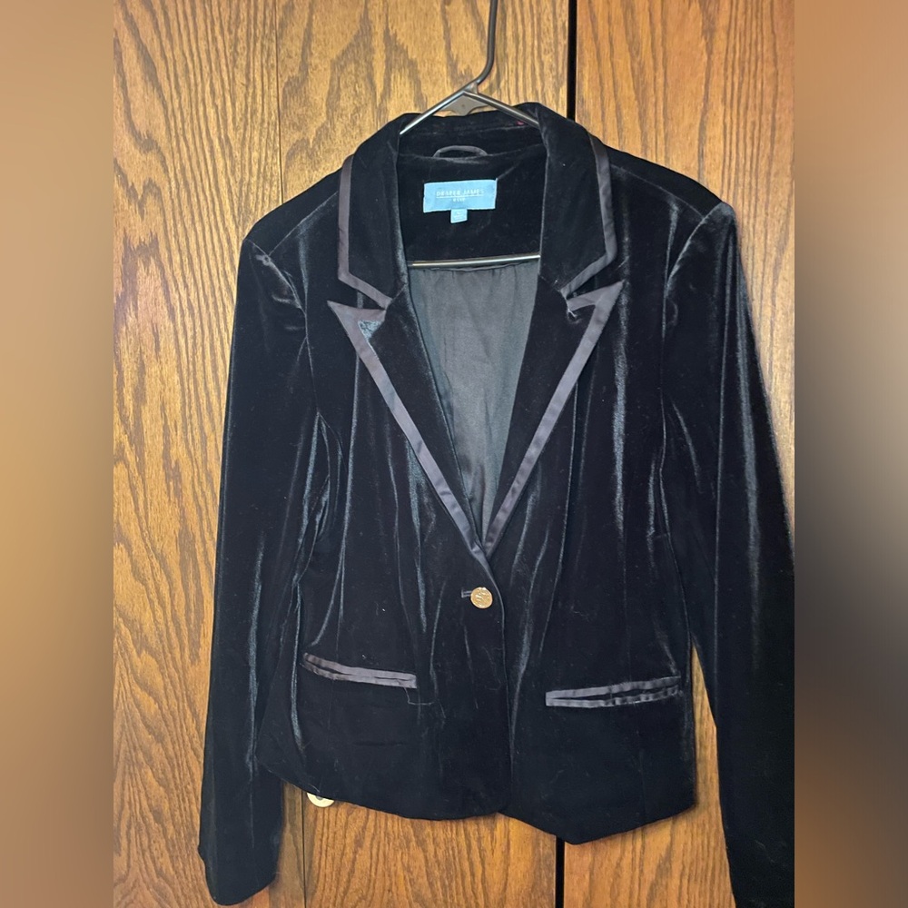 Draper James RSVP Chic Black Velvet Blazer
